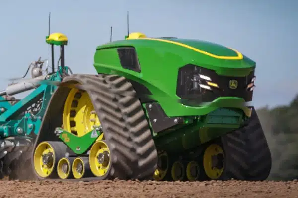 John Deere Showcases Futuristic Autonomous Electric Tractor
